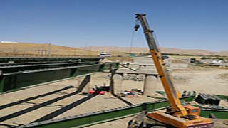 پروژه ساخت و نصب عرشه فلزی پل رودخانه آدینان سقز در استان کردستان
